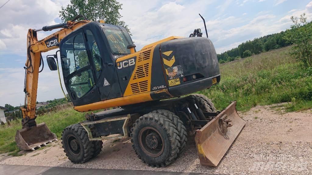 JCB JS 145 W Gumikerekes kotrók