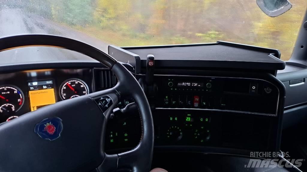 Scania R 560 Nyergesvontatók