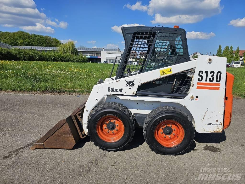 Bobcat S 130 Kompaktrakodók