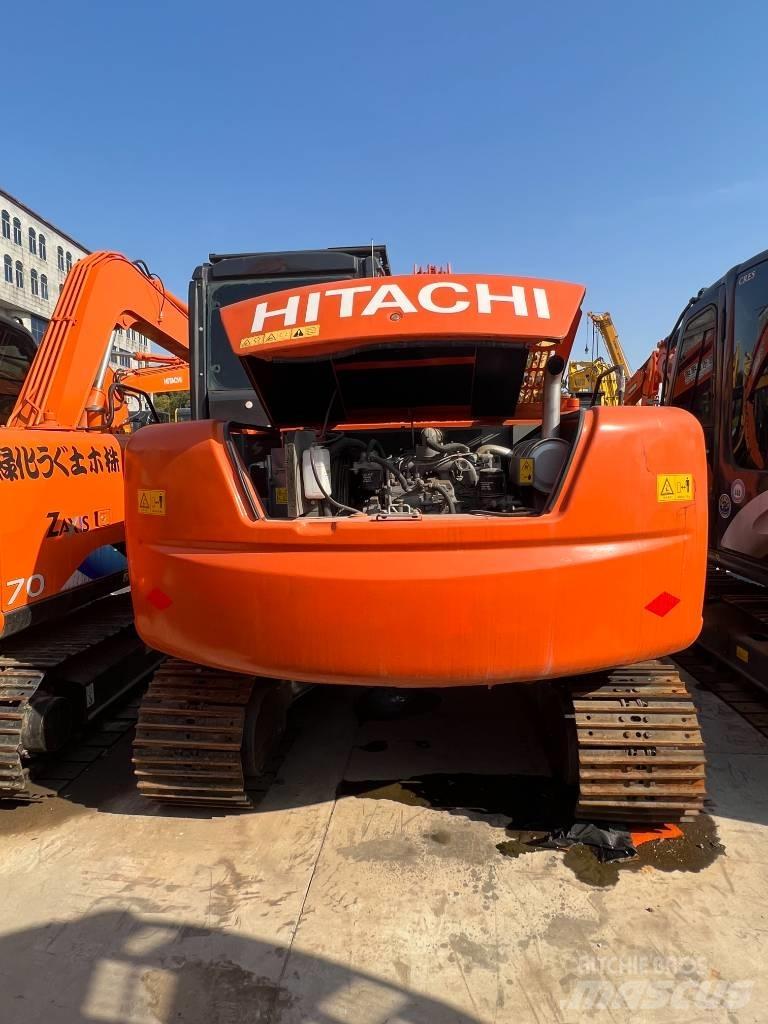 Hitachi ZX70 Közepes (midi) kotrók 7 t - 12 t