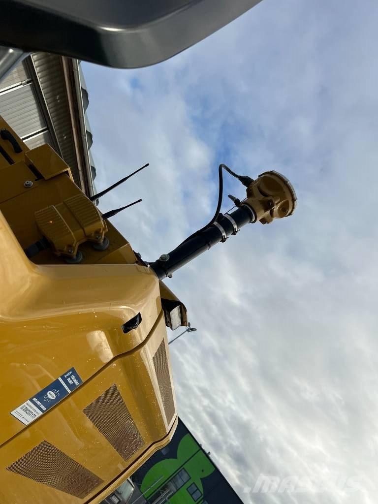 CAT 330 Lánctalpas kotrók