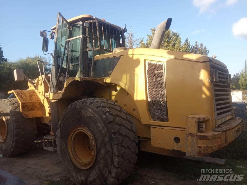 CAT 966 H Gumikerekes homlokrakodók