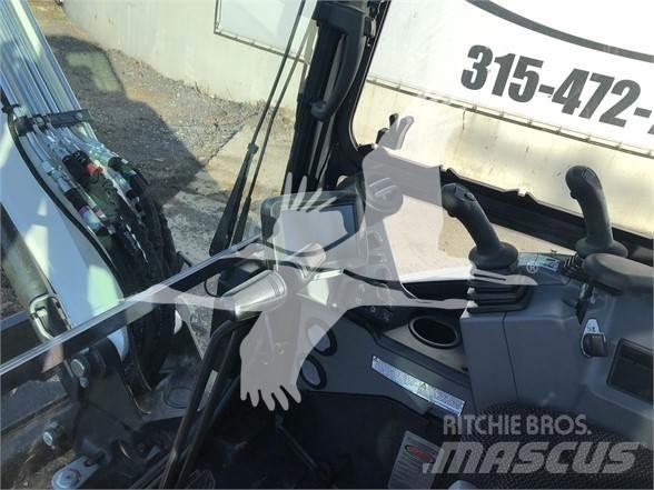 Bobcat E35R2 Mini kotrók < 7t