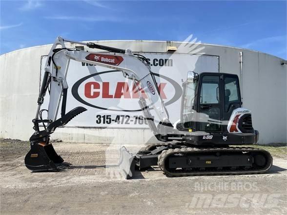 Bobcat E88R2 Lánctalpas kotrók
