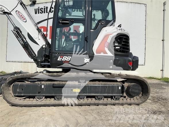 Bobcat E88R2 Lánctalpas kotrók