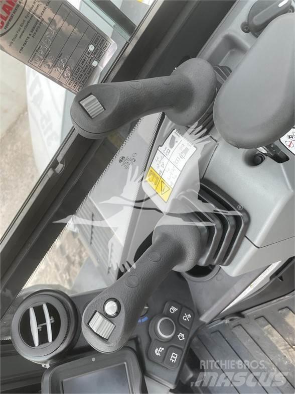 Bobcat E88R2 Lánctalpas kotrók
