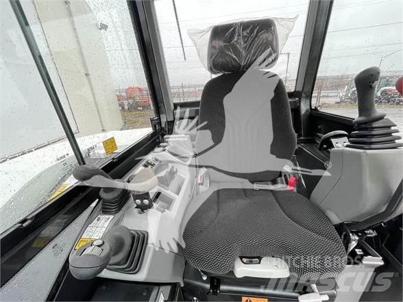Bobcat E88R2 Lánctalpas kotrók