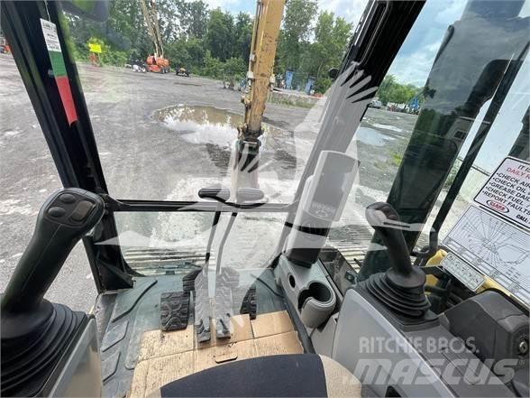 CAT 313FL Lánctalpas kotrók