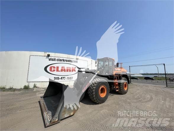 Doosan DL480-7 Gumikerekes homlokrakodók