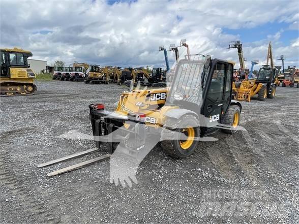 JCB 525-60 Teleszkópos rakodók