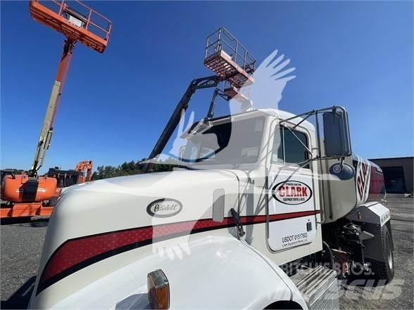 Peterbilt 330 Vízszállító teherautók