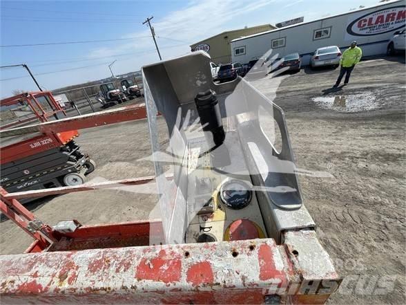 SkyJack SJ3219 Ollós emelők