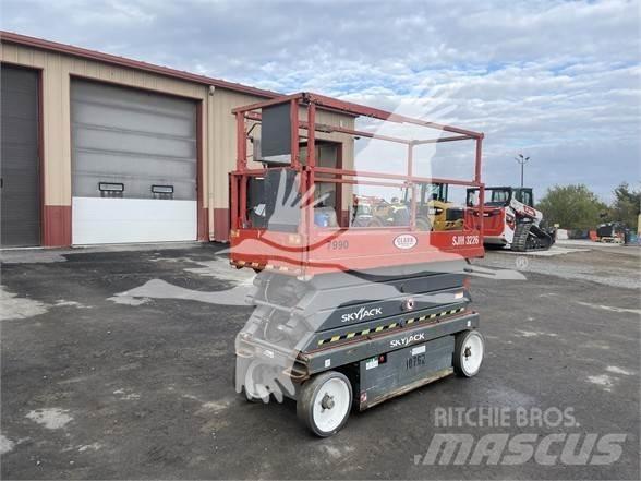 SkyJack SJ3226 Ollós emelők