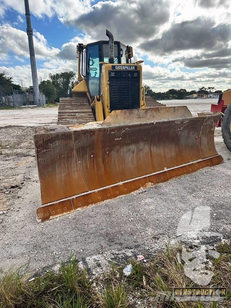 CAT D 6 N lánctalpas dózerek