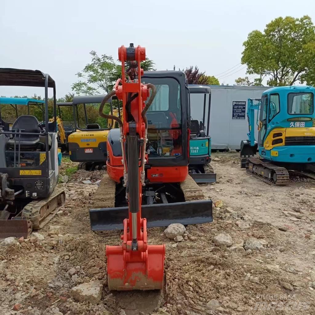 Kubota U 35 Mini kotrók < 7t