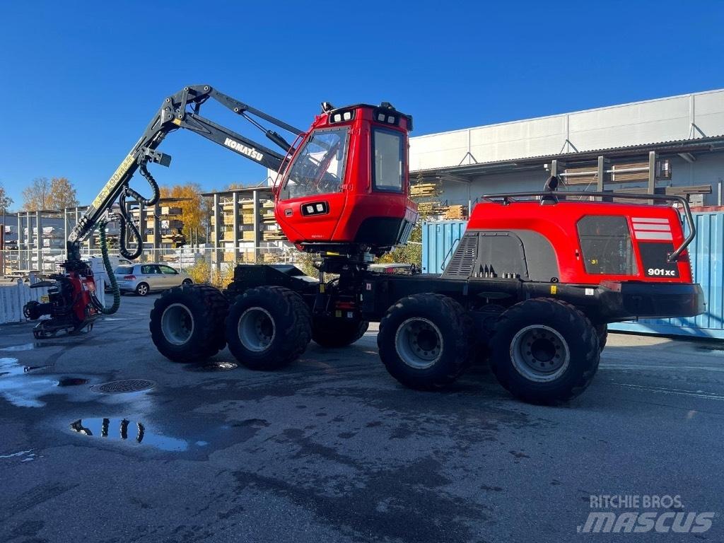 Komatsu 901XC Betakarítók