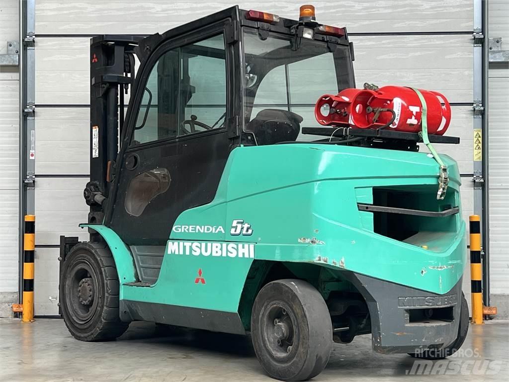 Mitsubishi FG 55 N Gázüzemű targoncák