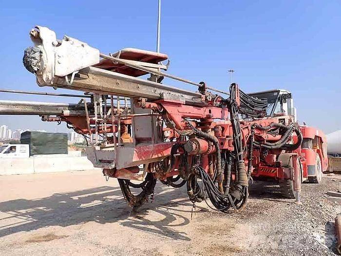 Sandvik DT821 C Talaj fúró