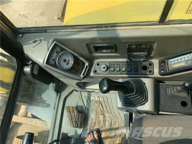 Hyundai R80-7 Lánctalpas kotrók