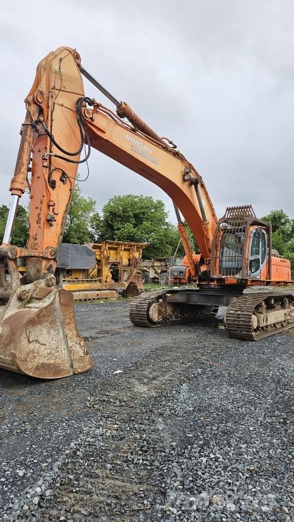 Doosan Dx480 Lánctalpas kotrók