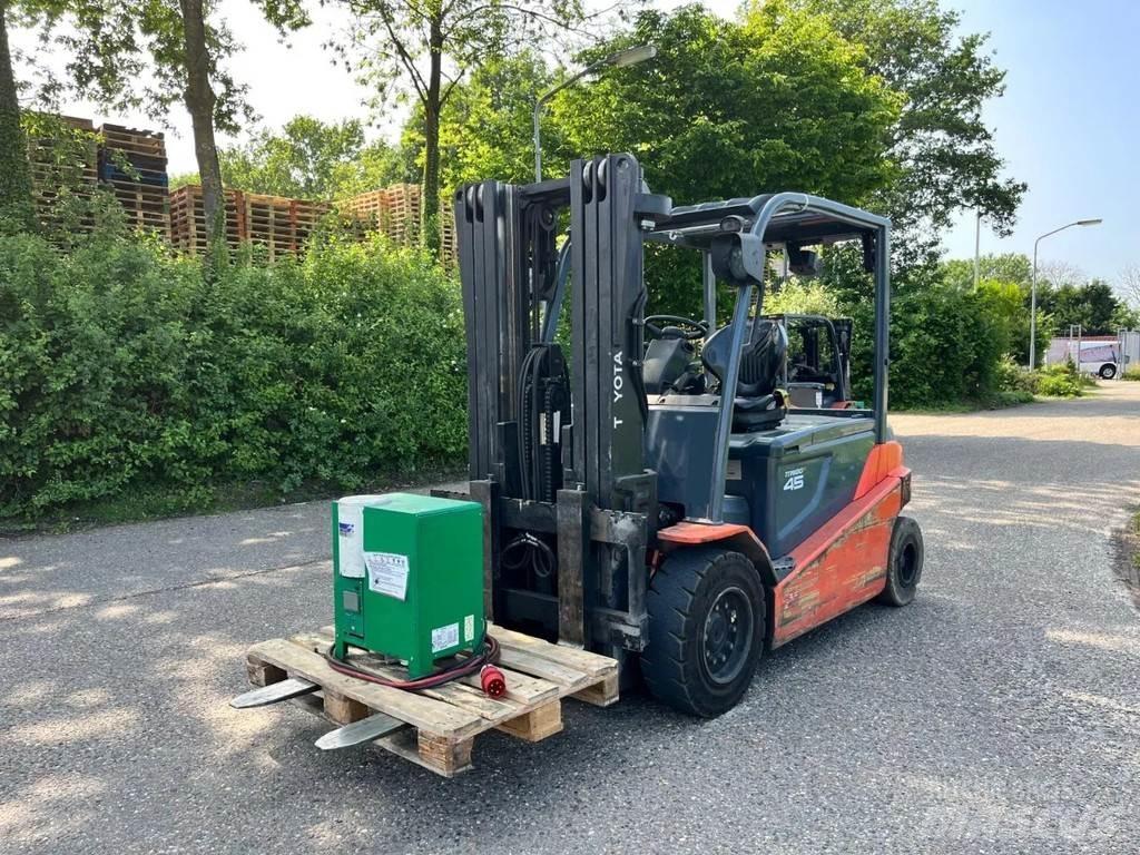 Toyota 8FBMT45 Elektromos targoncák