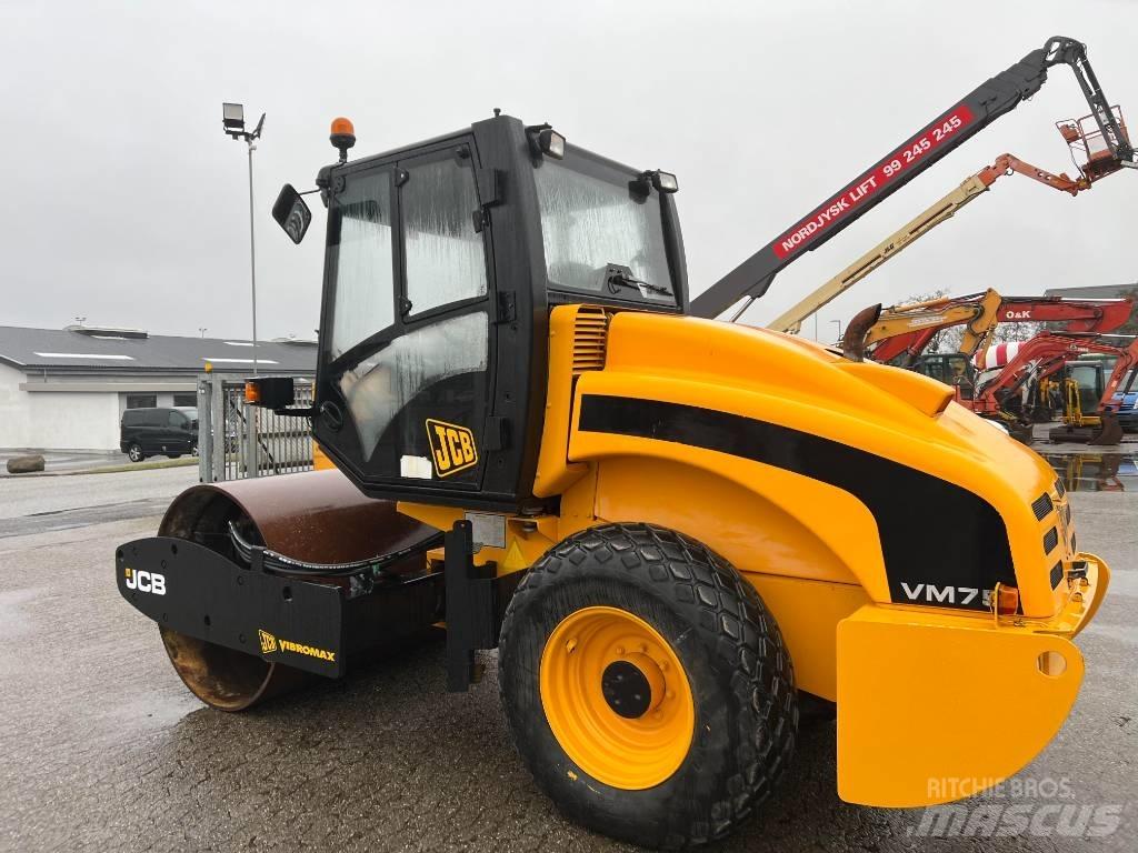 JCB Vibromax VM 75 Egydobos hengerek