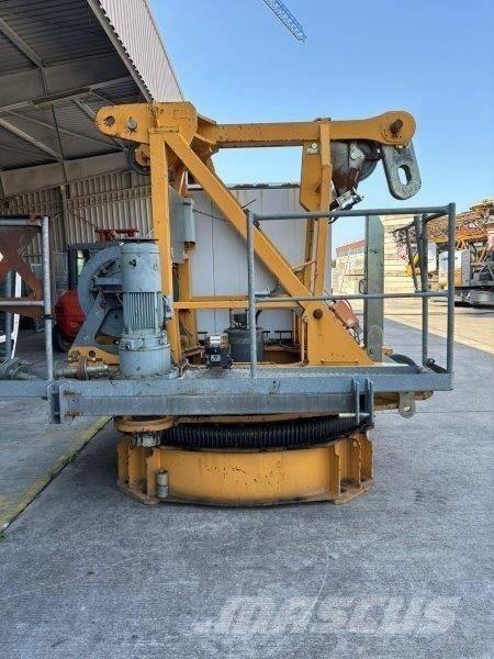 Liebherr 130 EC-B 6 Torony daruk