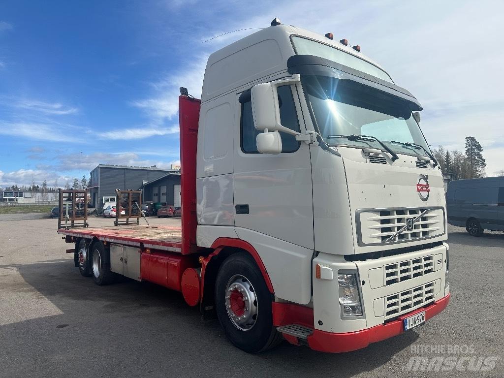 Volvo FH12 460 Platós / Ponyvás teherautók
