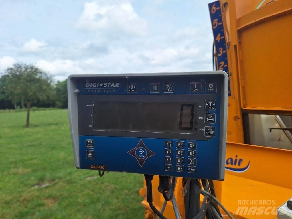 Belair Drakkar 218SB Takarmánykeverők