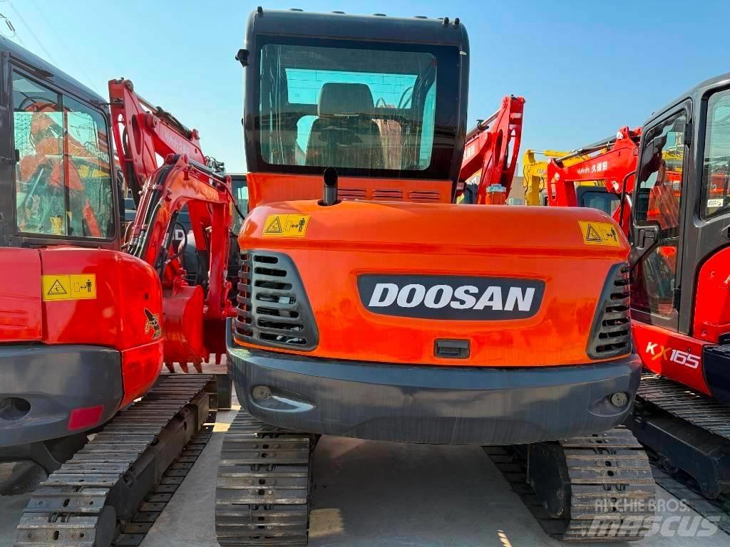 Doosan DX 60 Mini kotrók < 7t