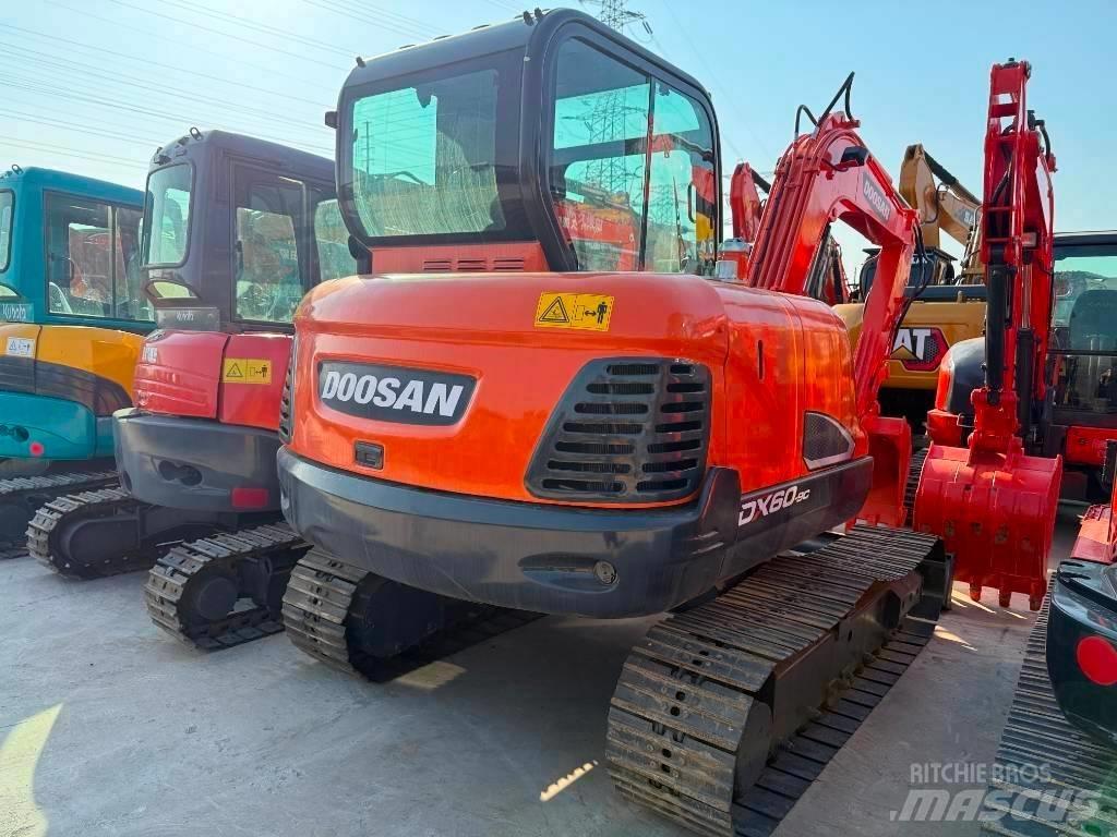 Doosan DX 60 Mini kotrók < 7t