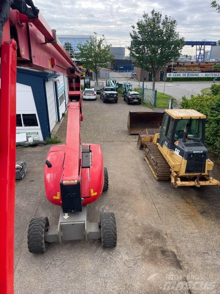 JLG 800 AJ Karos emelők