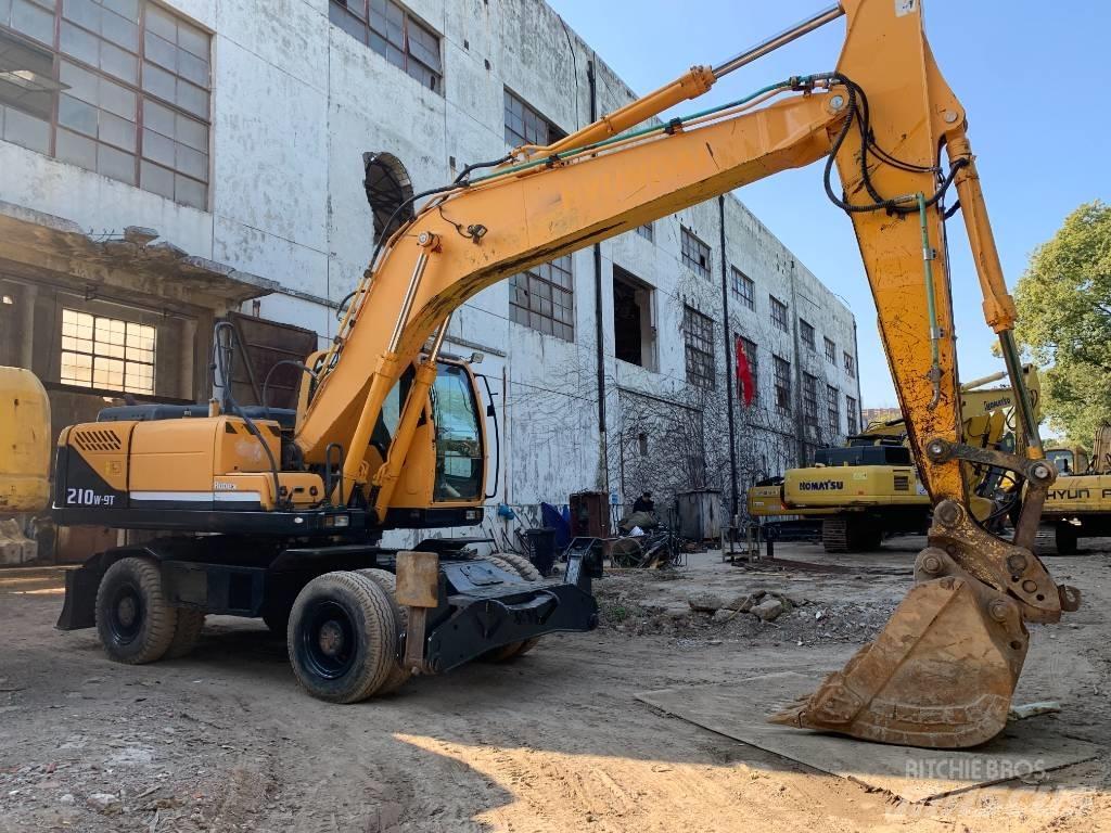 Hyundai R210W-9 Gumikerekes kotrók