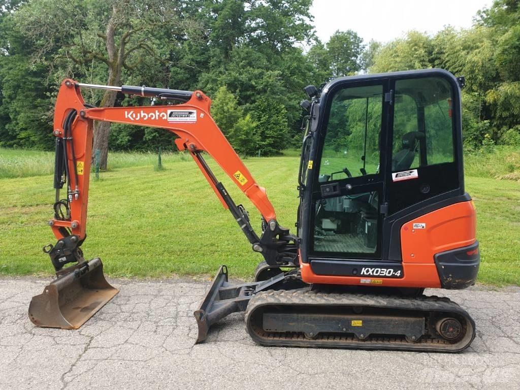 Kubota KX 030-4 Mini kotrók < 7t