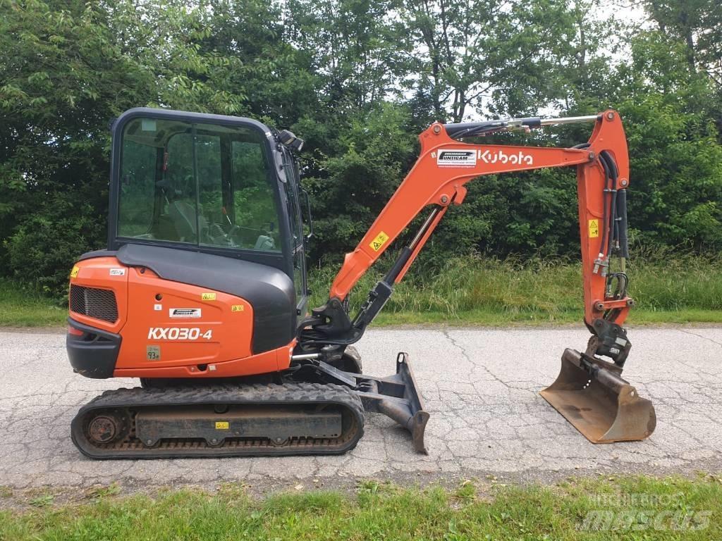 Kubota KX 030-4 Mini kotrók < 7t