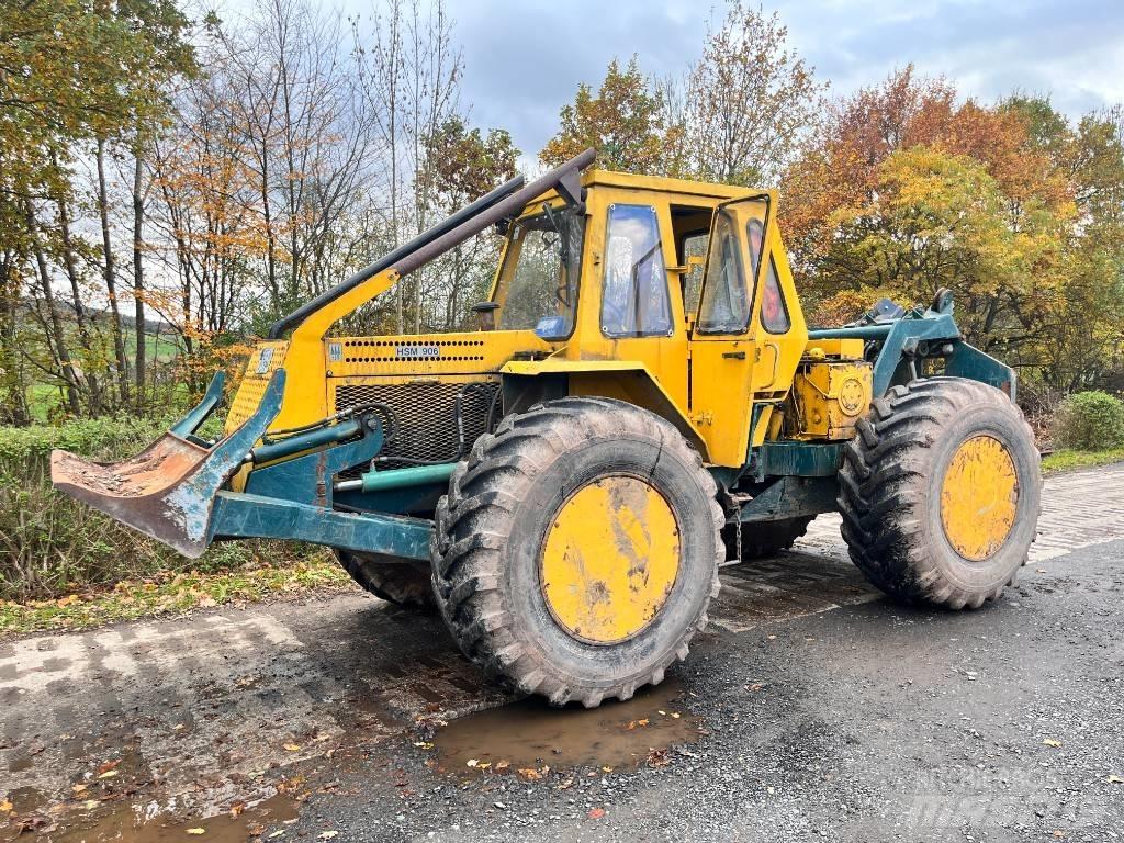 HSM 906 Erdészeti traktorok