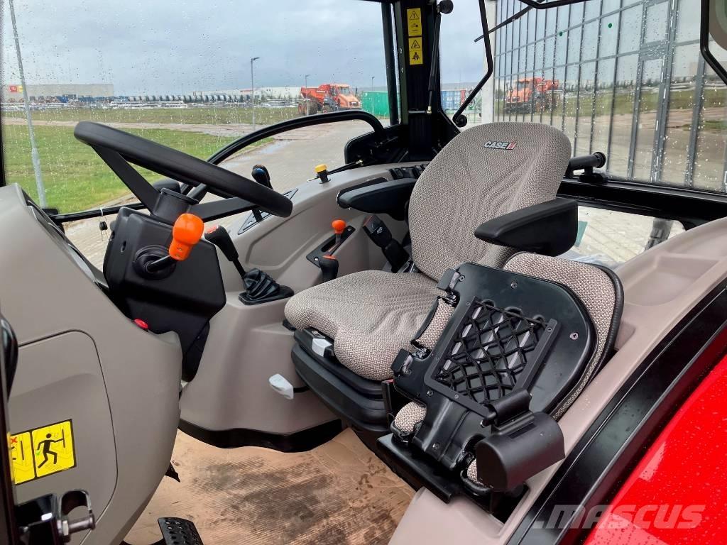 Case IH Farmall 100A Traktorok