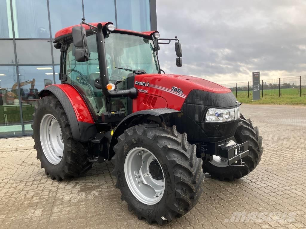 Case IH Farmall 100A Traktorok