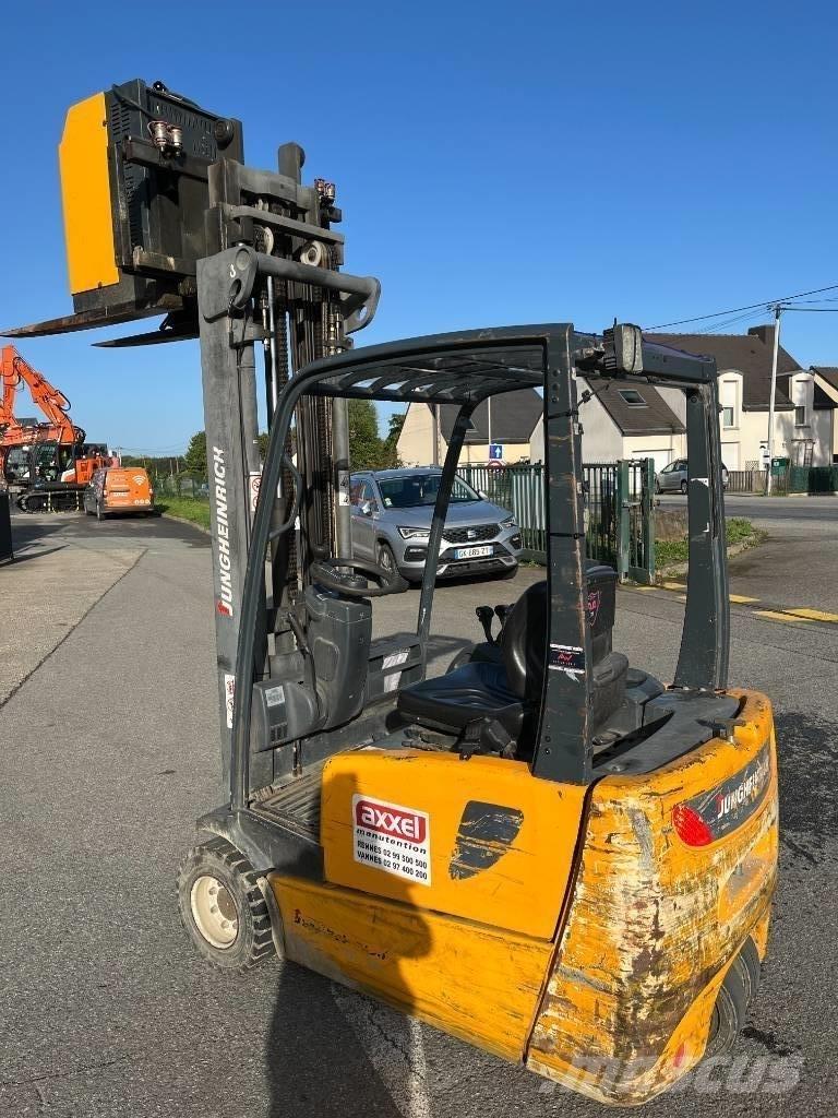 Jungheinrich EFG218 Elektromos targoncák