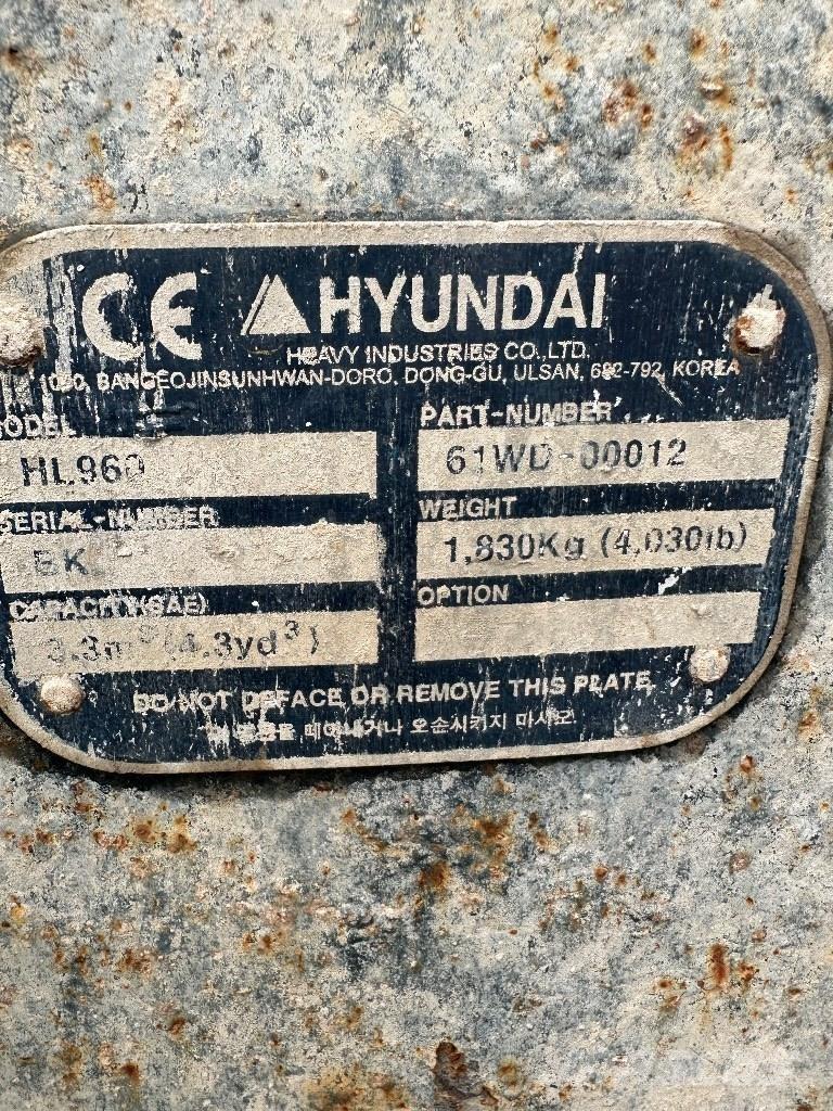 Hyundai HL 960 Gumikerekes homlokrakodók