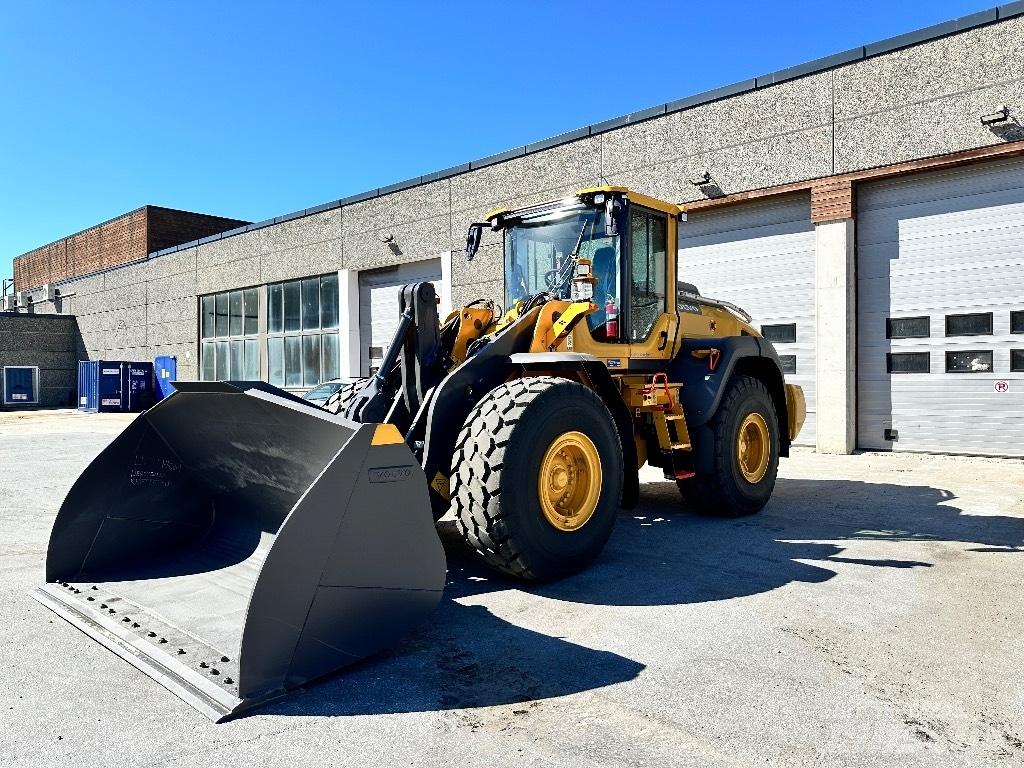 Volvo L110H 2024 Gumikerekes homlokrakodók