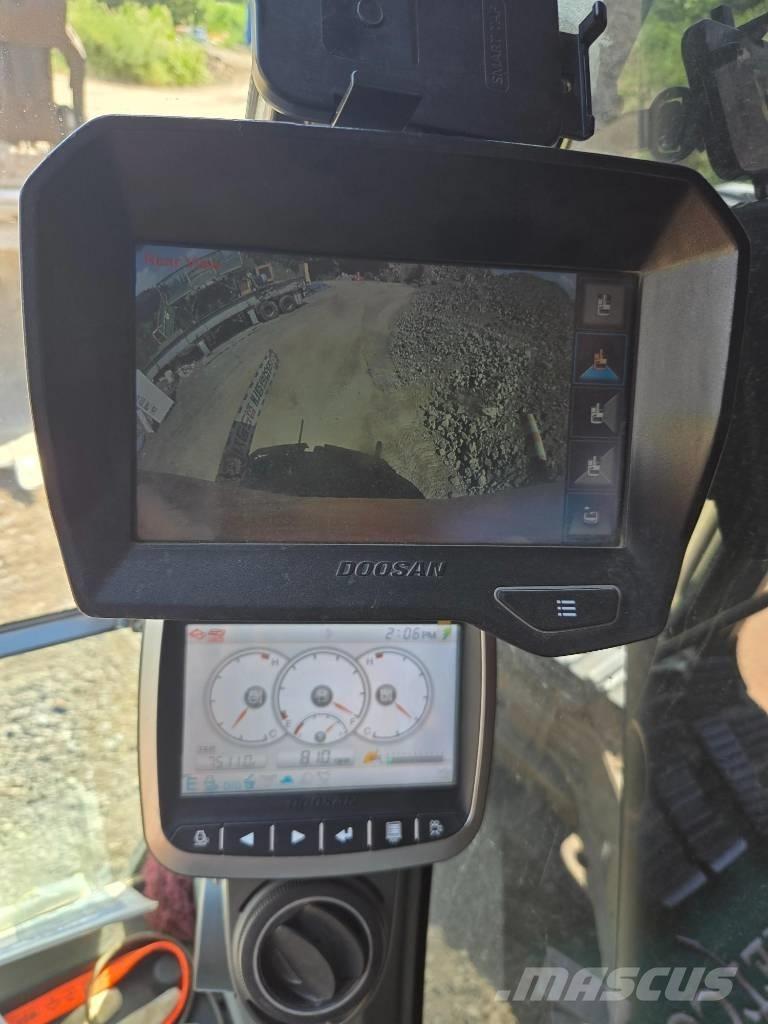 Doosan DX 300 LC-5 Lánctalpas kotrók