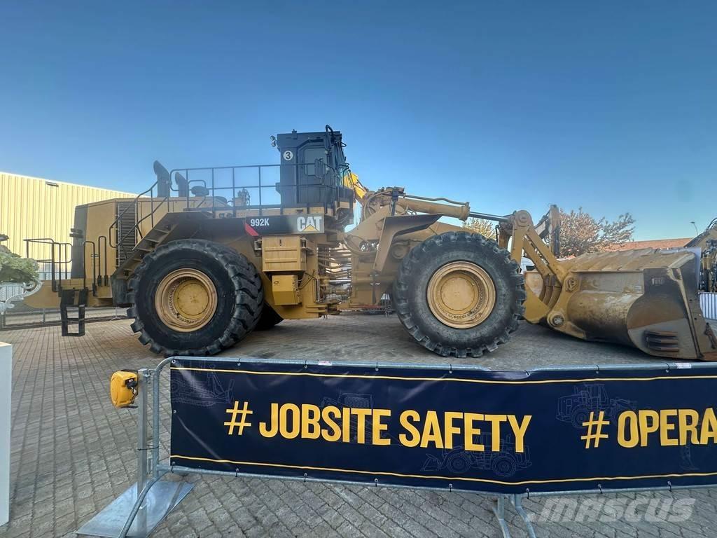 CAT 992K Gumikerekes homlokrakodók