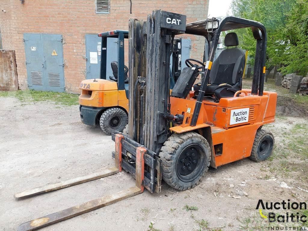 CAT V 50 D Dízel targoncák