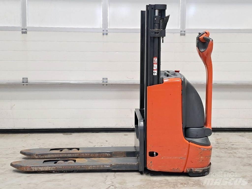 Linde L10 Gyalogkíséretű targonca