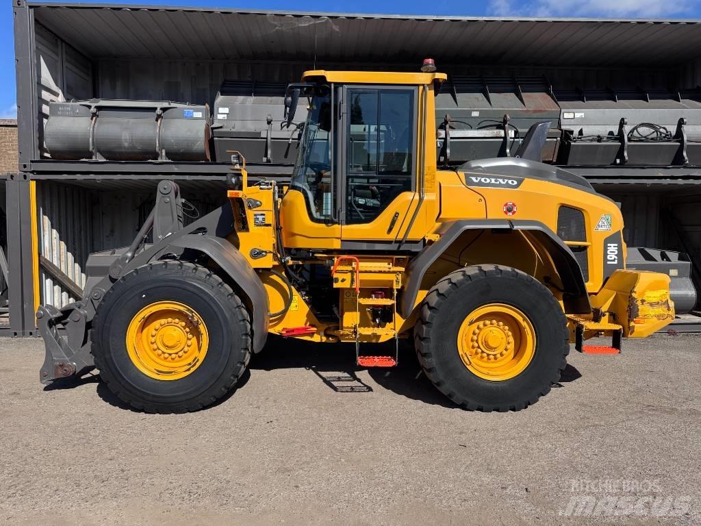 Volvo L 90 H Gumikerekes homlokrakodók