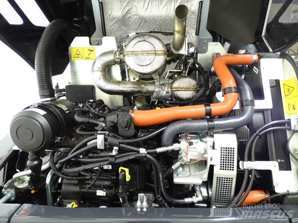 Yanmar V 120-5 Gumikerekes homlokrakodók