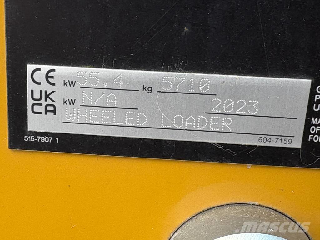 CAT 906 Gumikerekes homlokrakodók