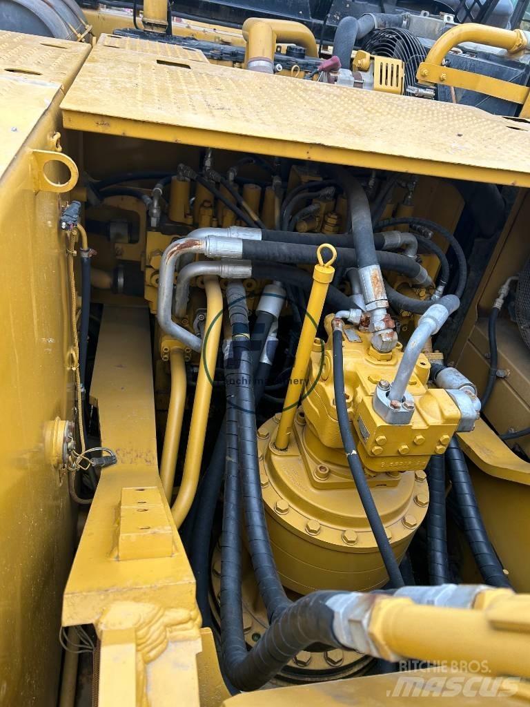 CAT 325 D2 Lánctalpas kotrók