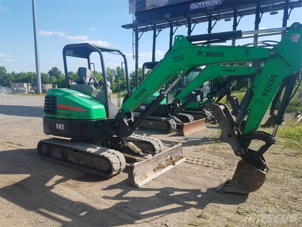 Bobcat E42 Mini kotrók < 7t